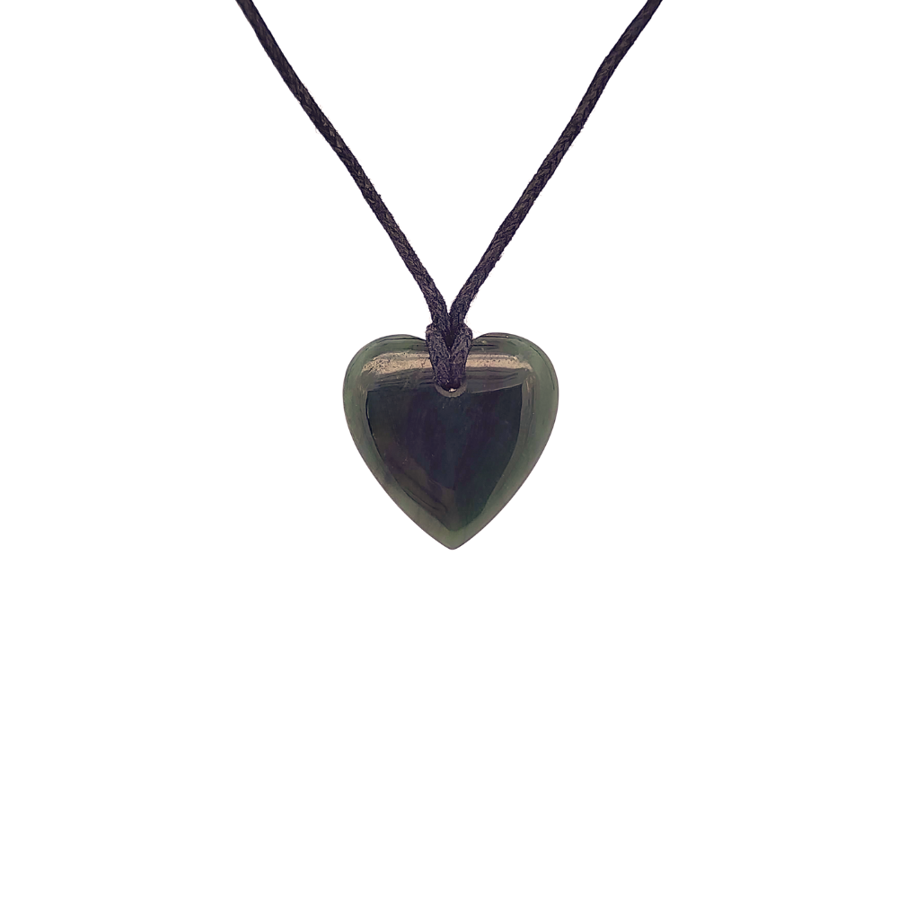 Pēpē Heart Pounamu Necklace